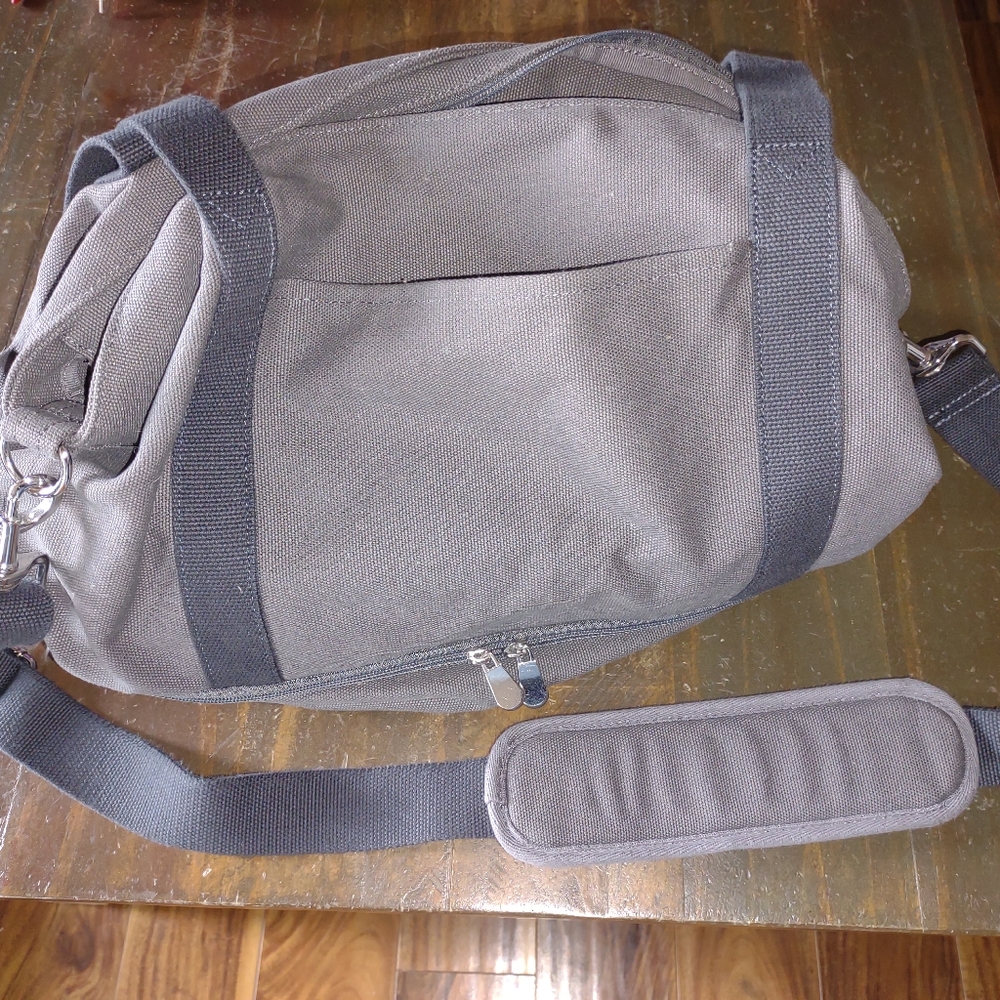Lo & Son's Catalina bag